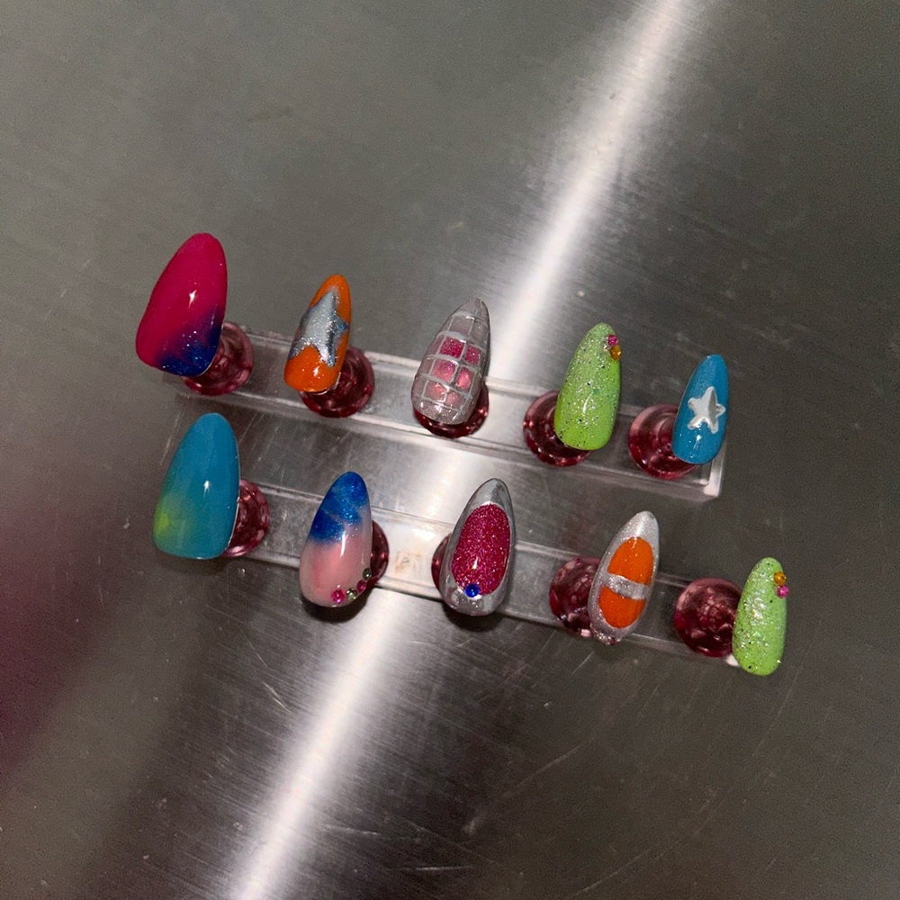 ✨ Vibrant & Fun Custom Press-On Nails ✨ Size Medium